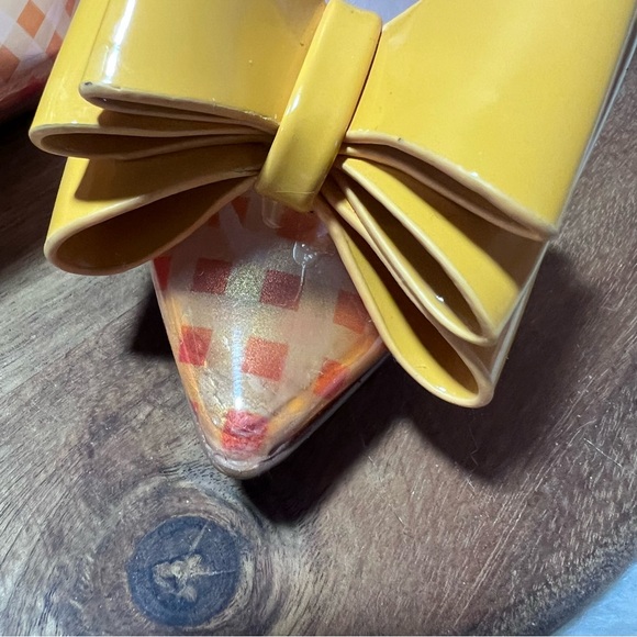 Betsey Johnson Kaison Yellow and Orange Bow Heels Size 6 - Picture 10 of 14